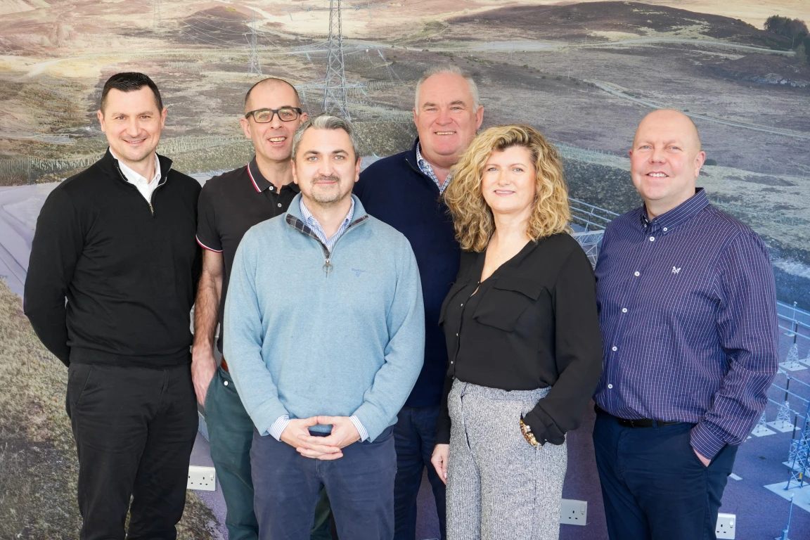 Iain Kevin Stephen Tanya Mark Darren 2